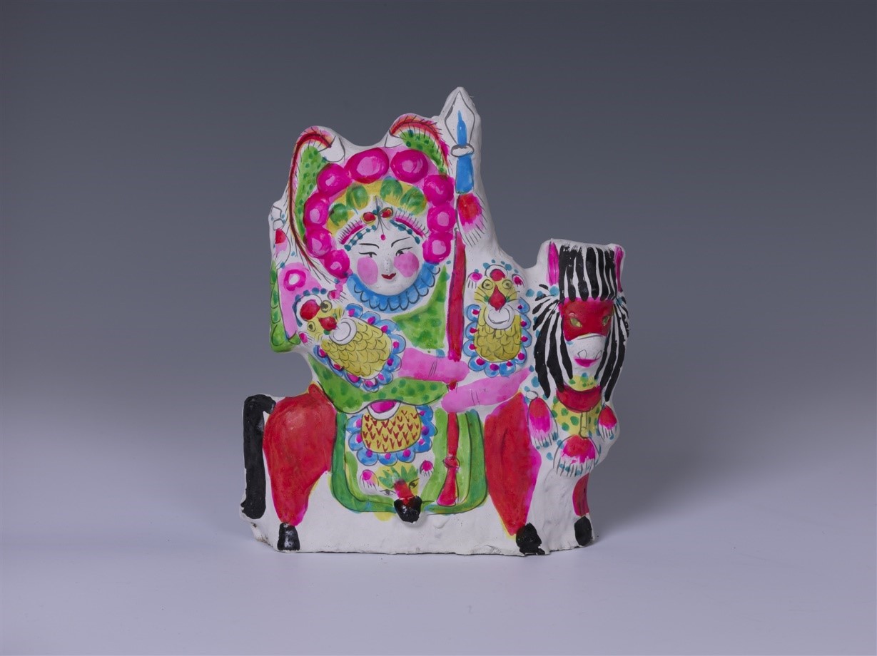 <h2>杨宗保</h2><p>作者：吴玉成</p><p>创作年代：2003年</p><p>规格：24cm×20cm×6cm </p><p>产地：河北玉田</p>